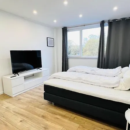71 Qm - 3 Bedroom - Apartment Dusseldorf